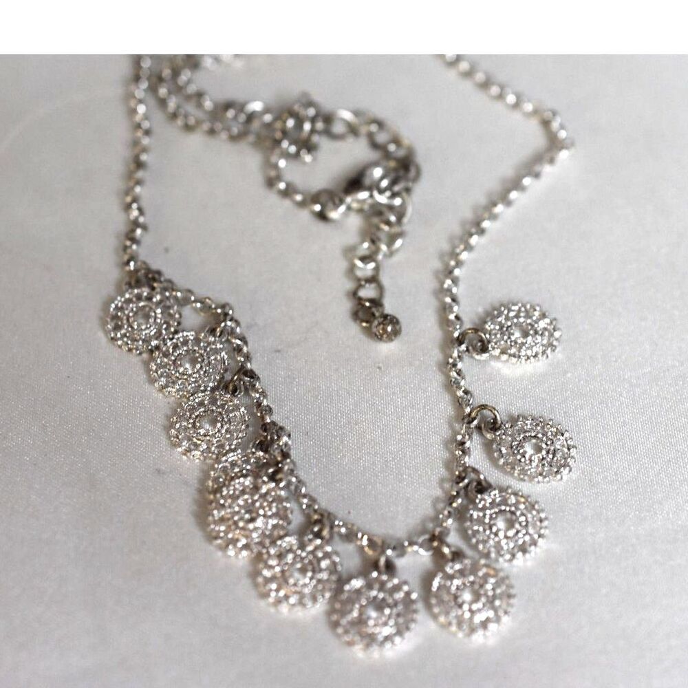 Snazzy Matte Silver Tone Glittering Medallions 16" Link Chain Party Necklace